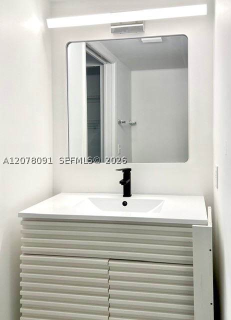 19901 E Country Club Dr #2405, Aventura FL 33180