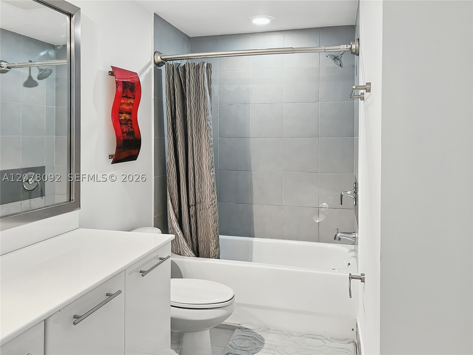 92 SW 3rd St #2602, Miami FL 33130