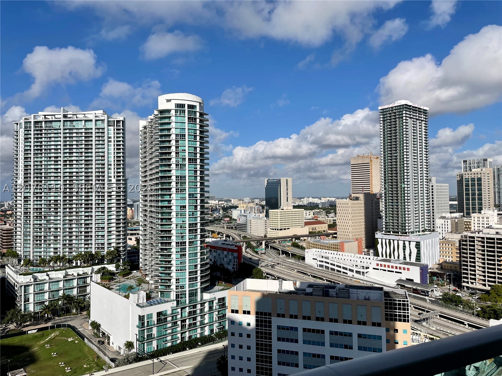 31 SE 5th St #2805, Miami FL 33131
