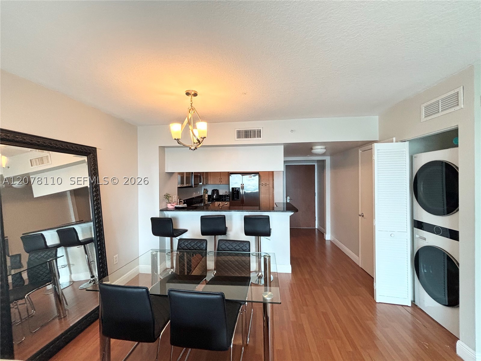 31 SE 5th St #2805, Miami FL 33131