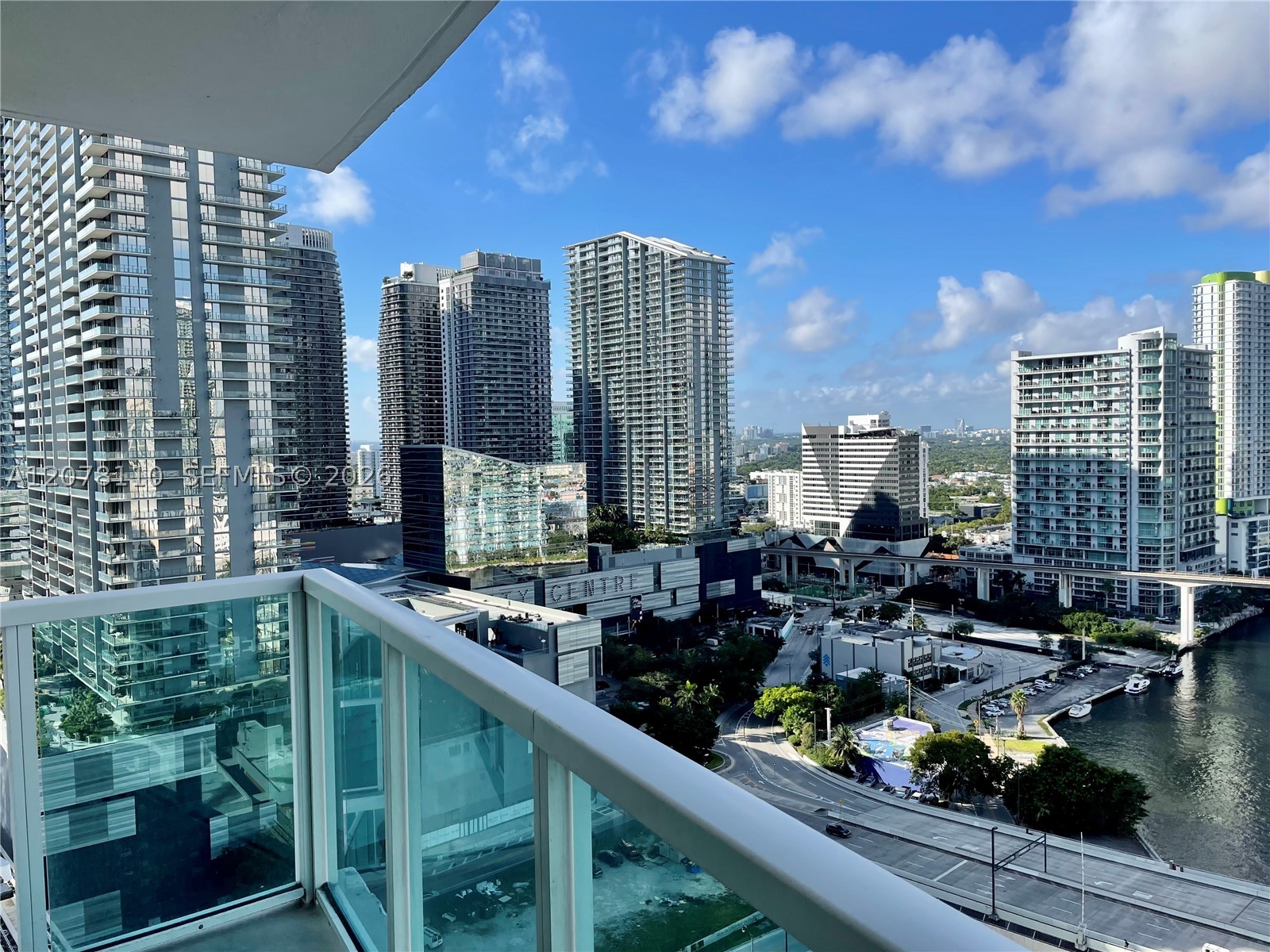 31 SE 5th St #2805, Miami FL 33131