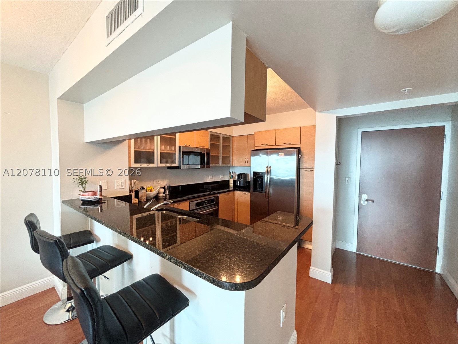 31 SE 5th St #2805, Miami FL 33131