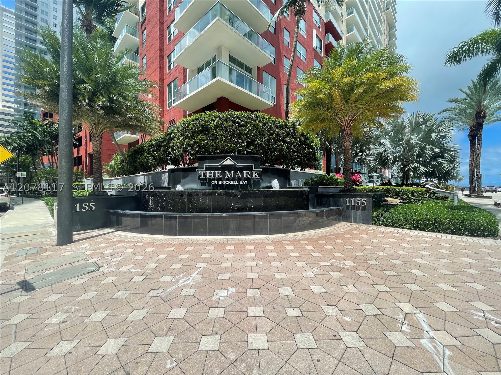 1155 Brickell Bay Dr #808, Miami FL 33131