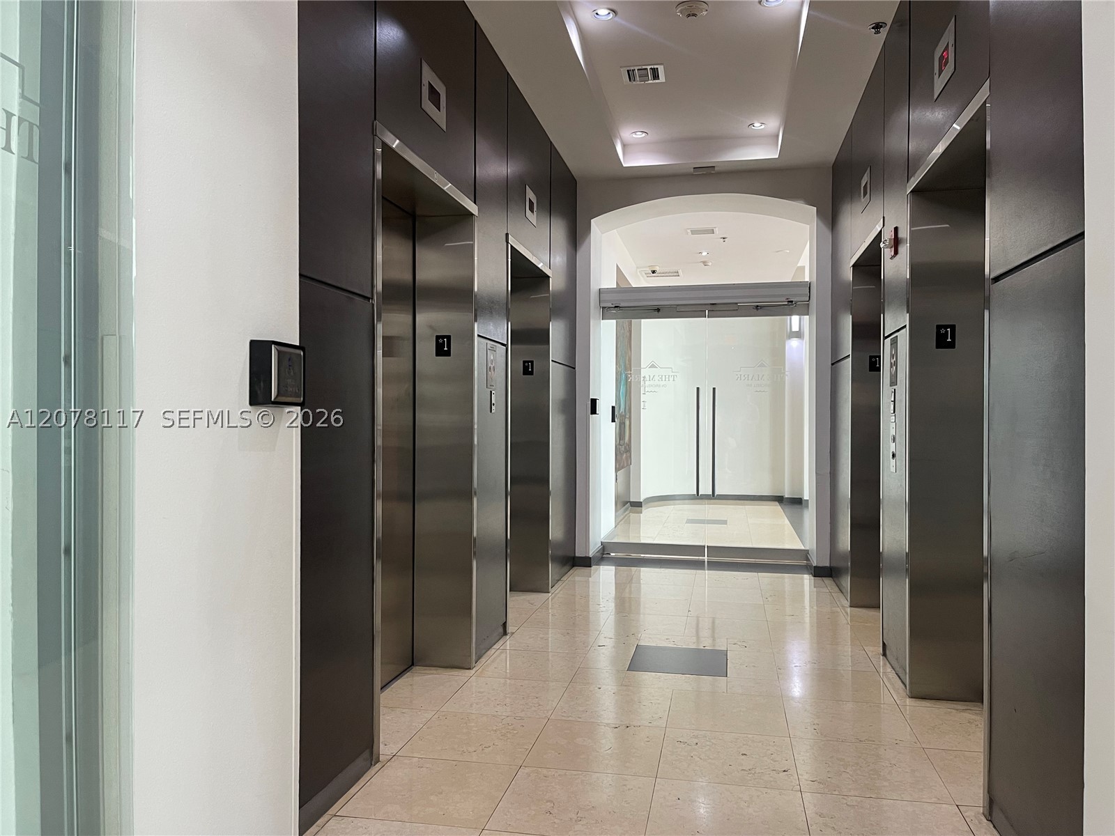 1155 Brickell Bay Dr #808, Miami FL 33131