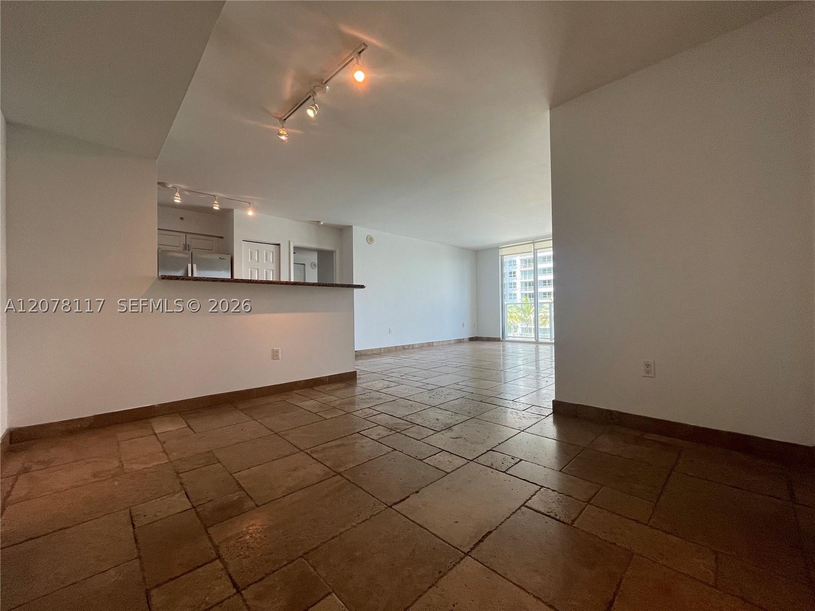 1155 Brickell Bay Dr #808, Miami FL 33131