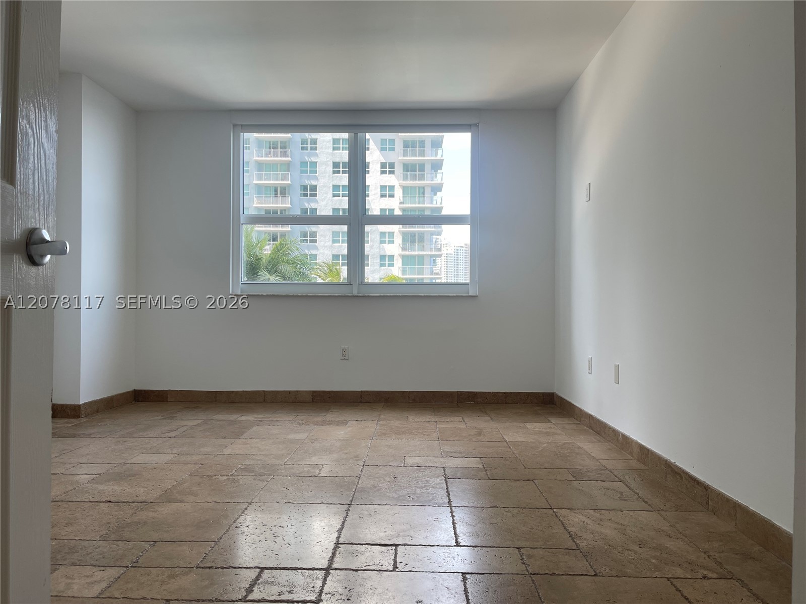 1155 Brickell Bay Dr #808, Miami FL 33131
