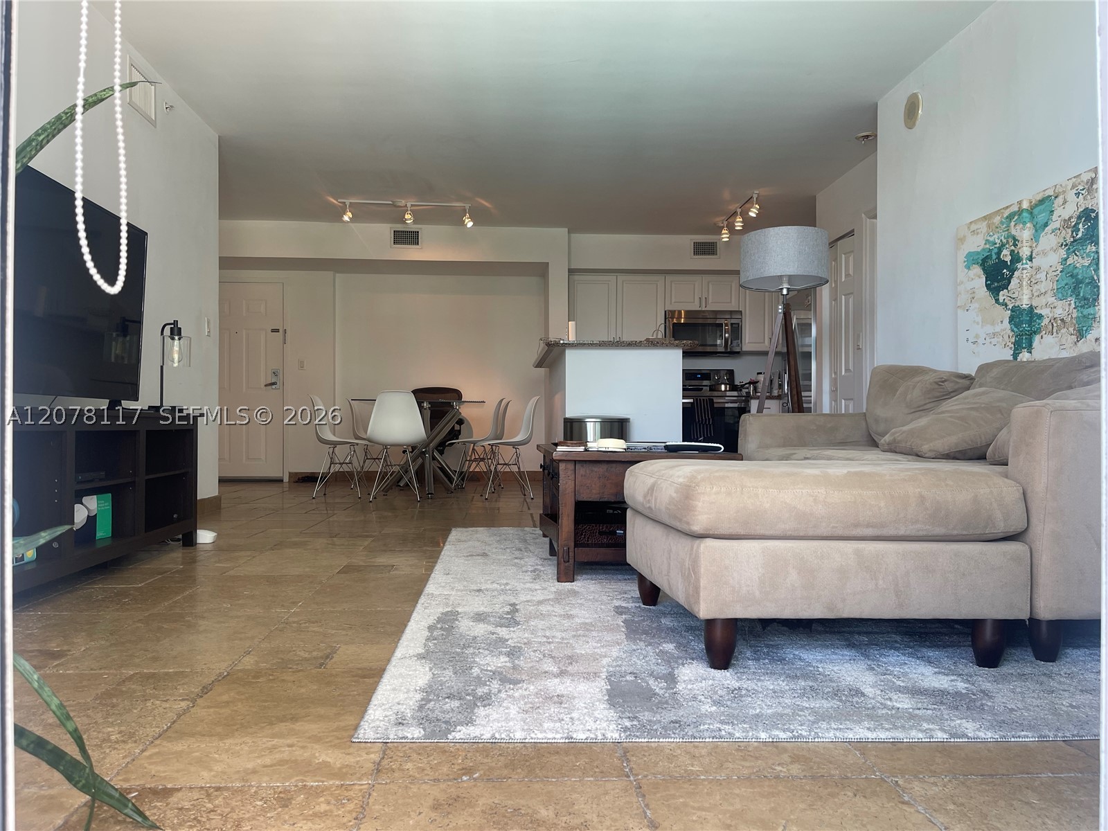 1155 Brickell Bay Dr #808, Miami FL 33131