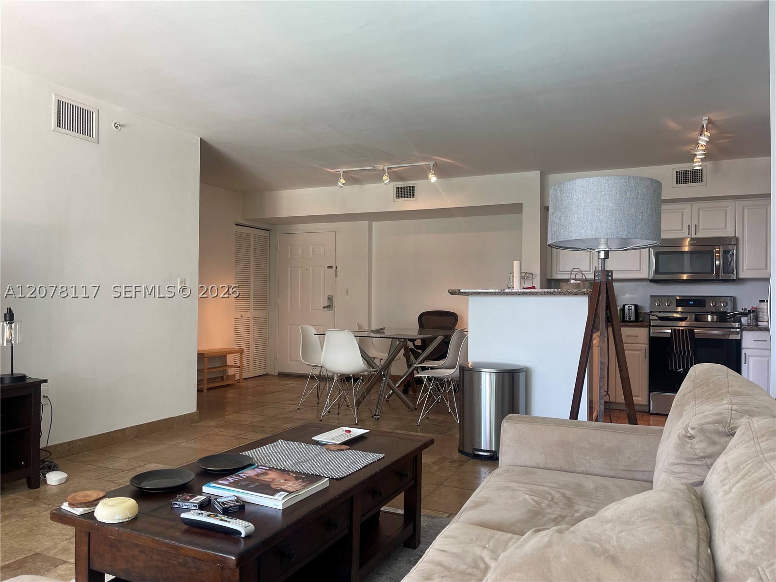 1155 Brickell Bay Dr #808, Miami FL 33131