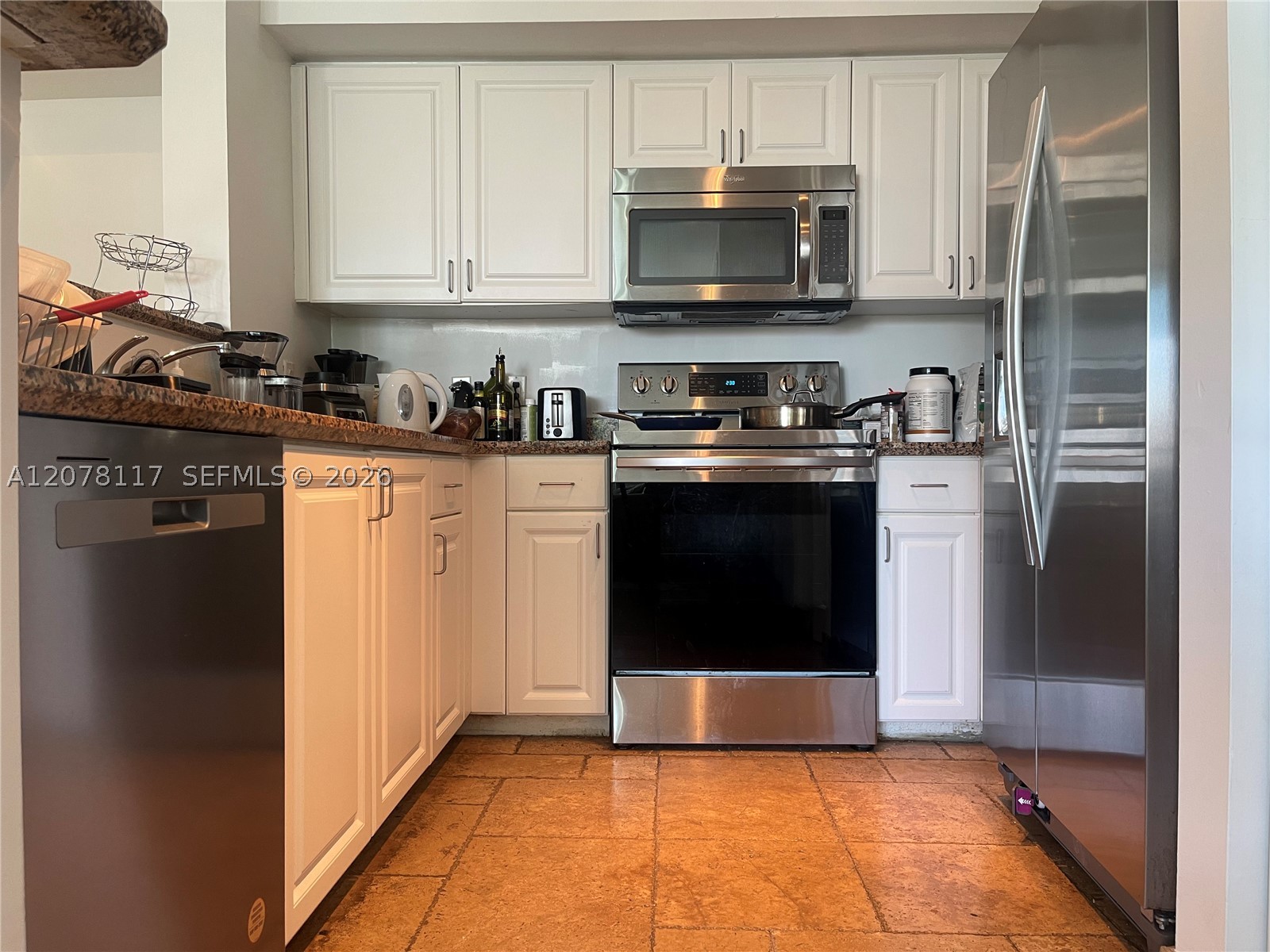 1155 Brickell Bay Dr #808, Miami FL 33131