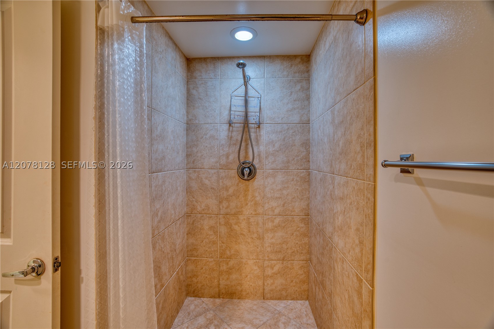 815 NW Flagler Ave #305, Stuart FL 34994