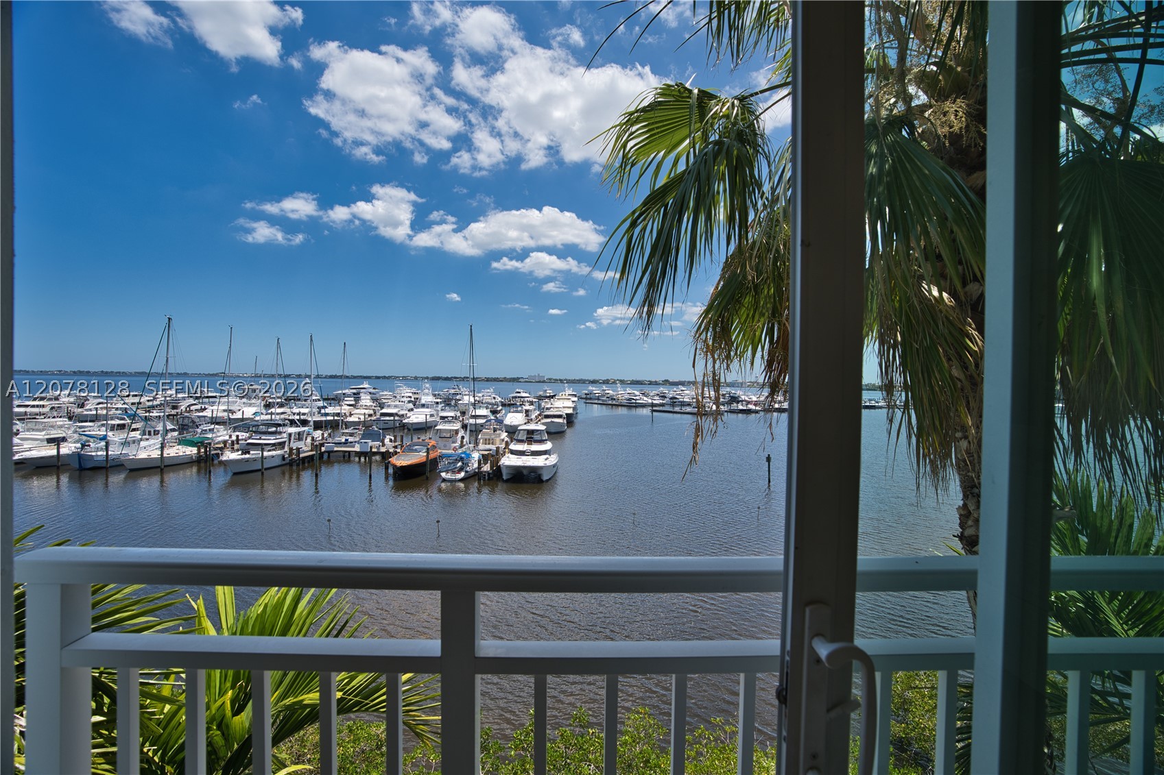 815 NW Flagler Ave #305, Stuart FL 34994