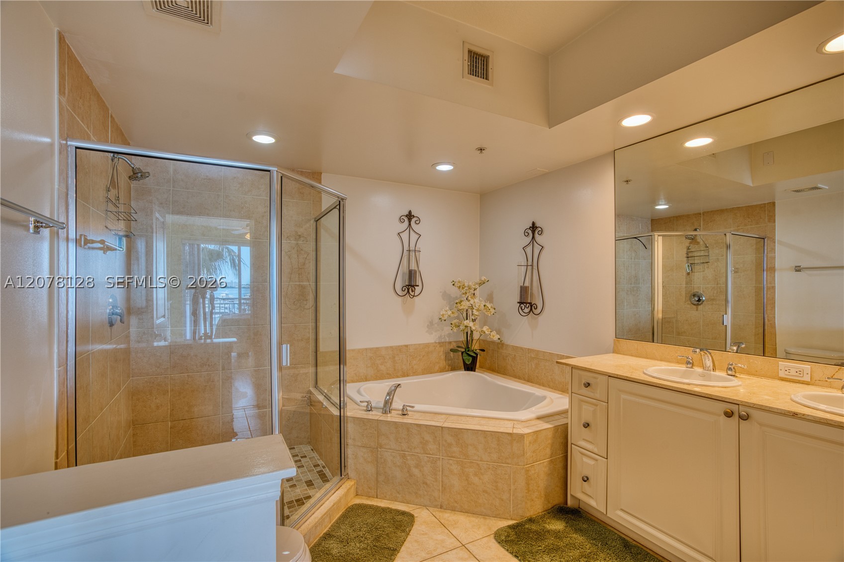 815 NW Flagler Ave #305, Stuart FL 34994
