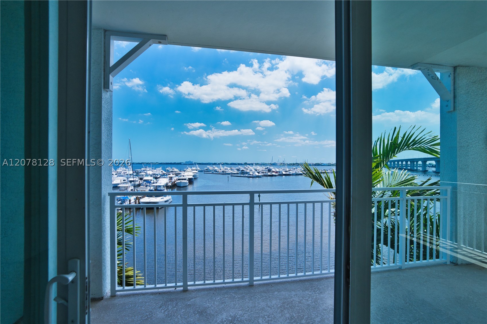 815 NW Flagler Ave #305, Stuart FL 34994