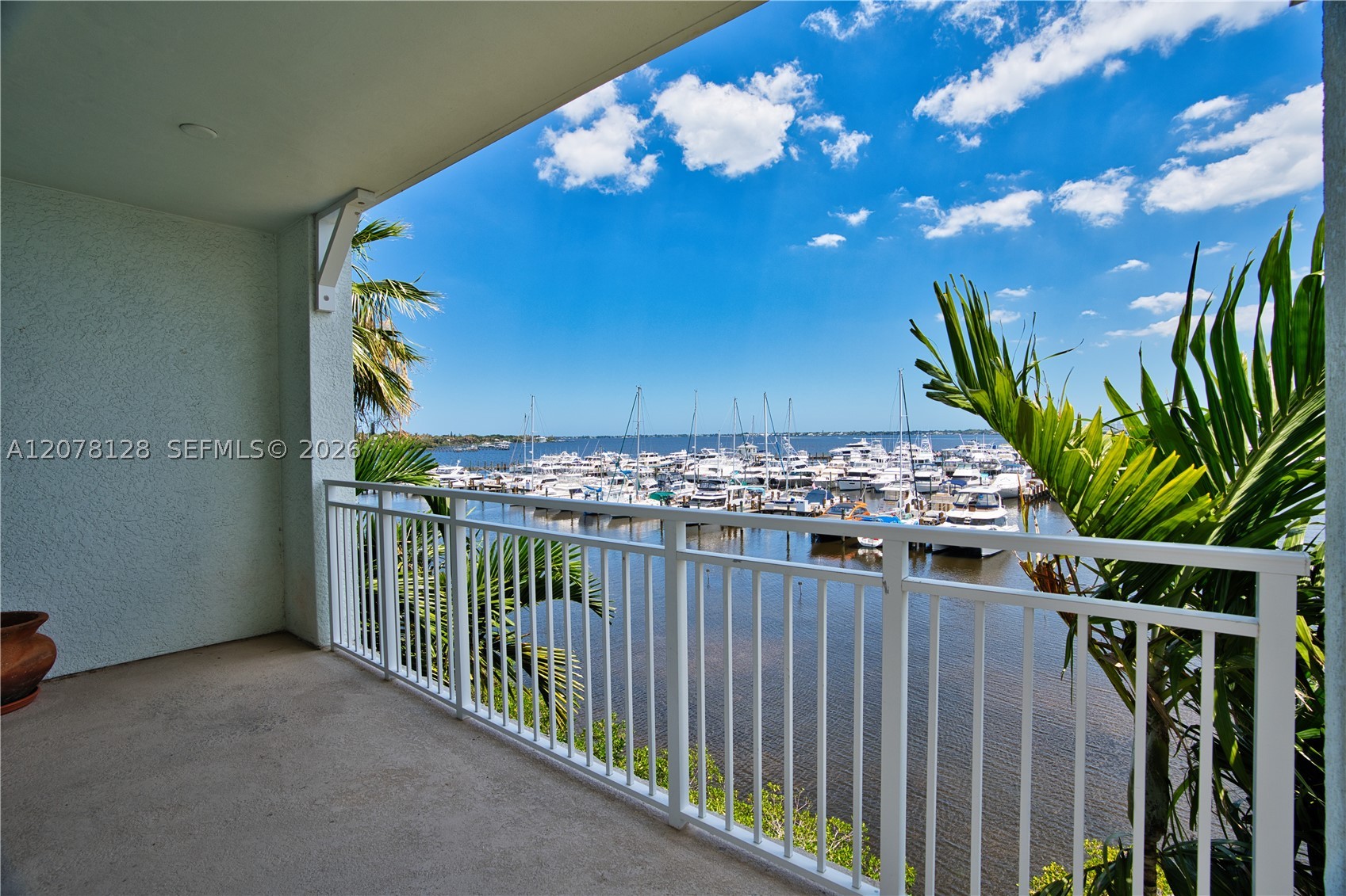 815 NW Flagler Ave #305, Stuart FL 34994