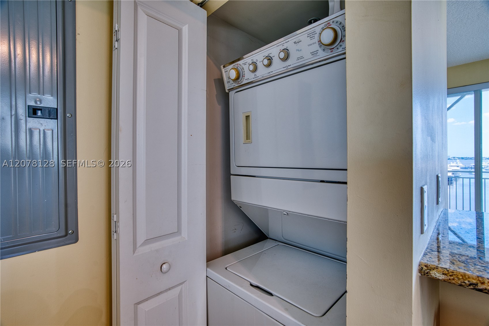 815 NW Flagler Ave #305, Stuart FL 34994