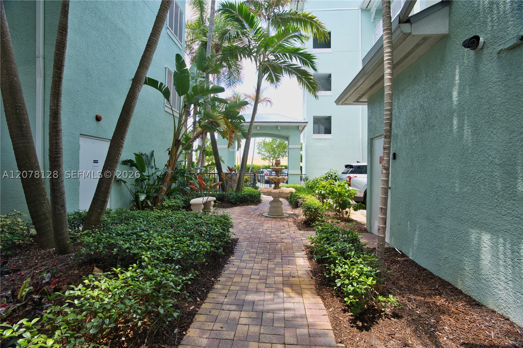 815 NW Flagler Ave #305, Stuart FL 34994