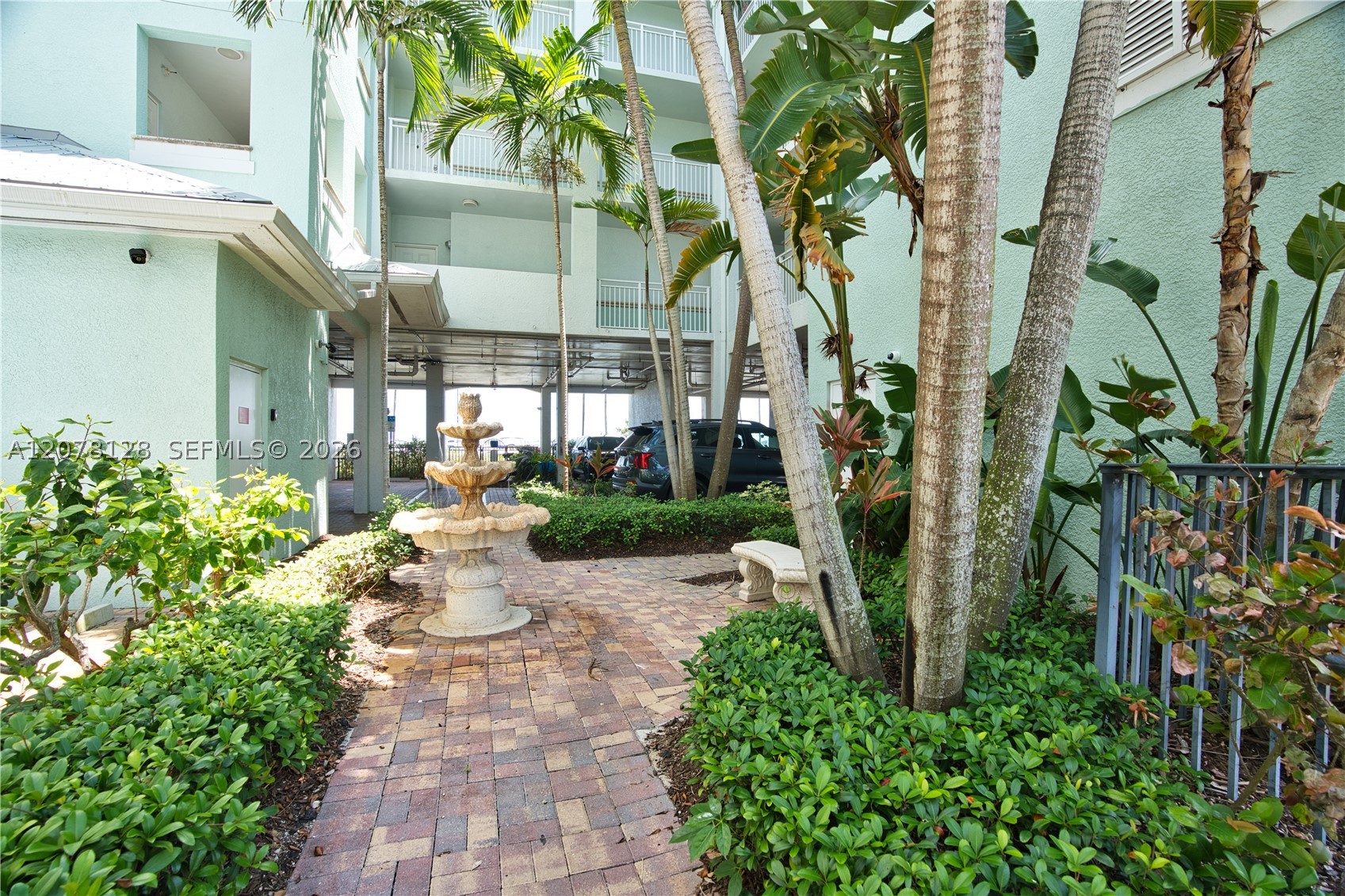 815 NW Flagler Ave #305, Stuart FL 34994
