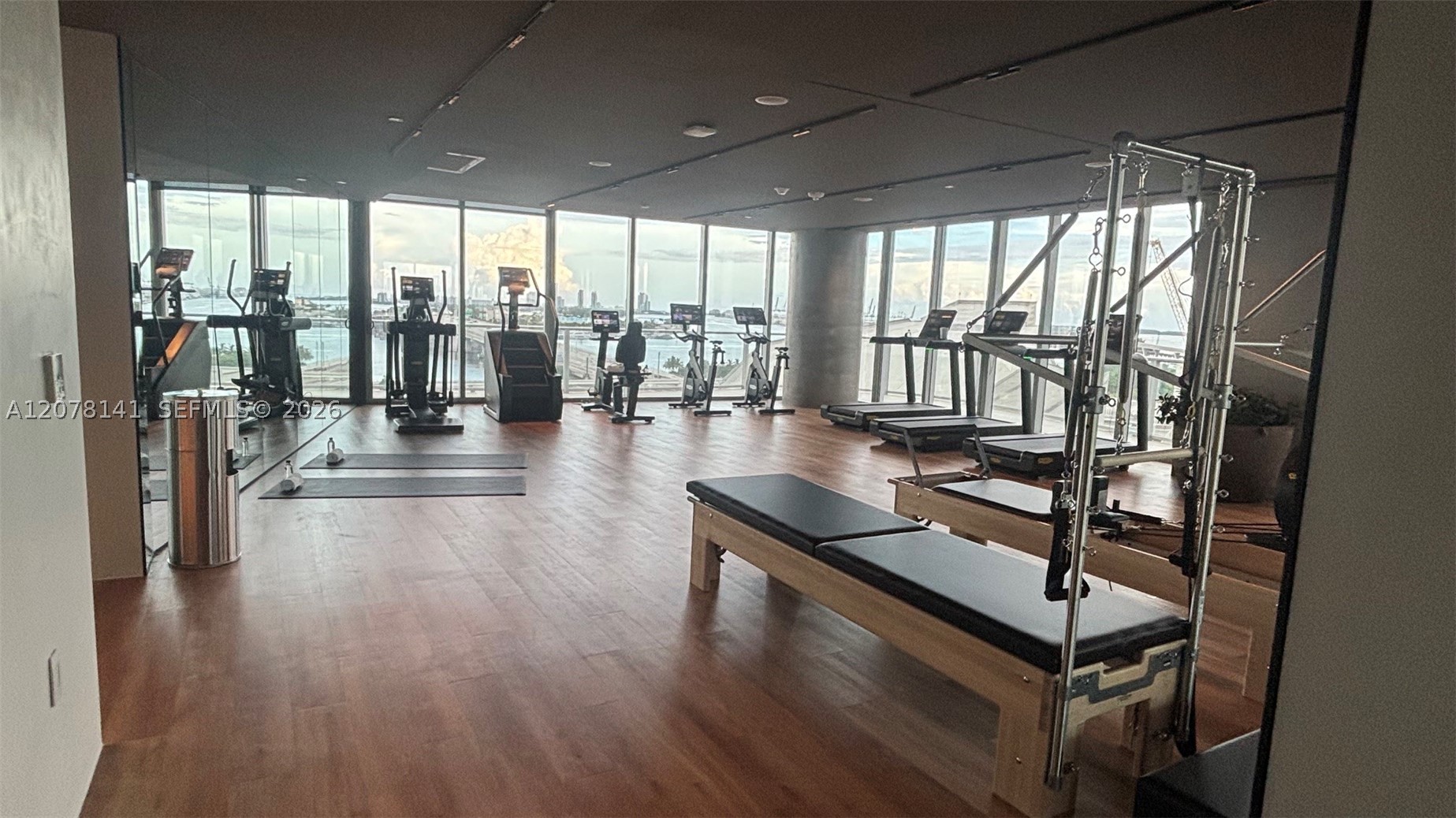 1400 Biscayne Blvd #2106, Miami FL 33132