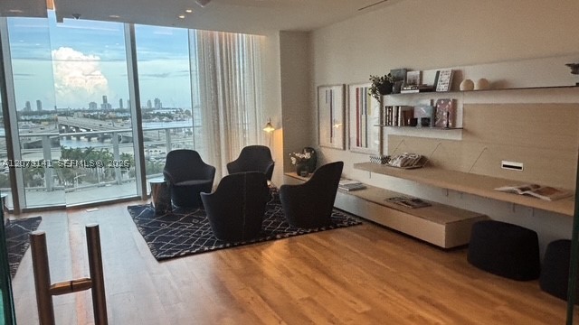 1400 Biscayne Blvd #2106, Miami FL 33132