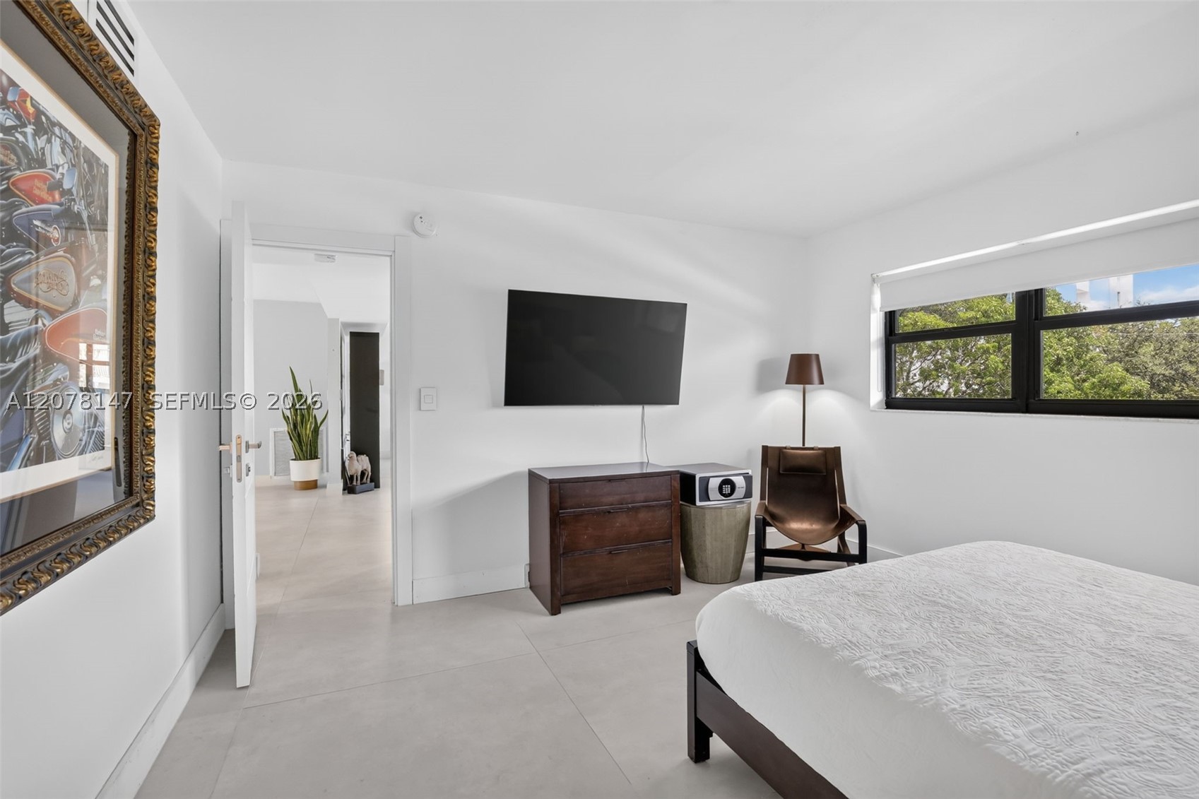 200 Golden Isles Dr #306, Hallandale Beach FL 33009