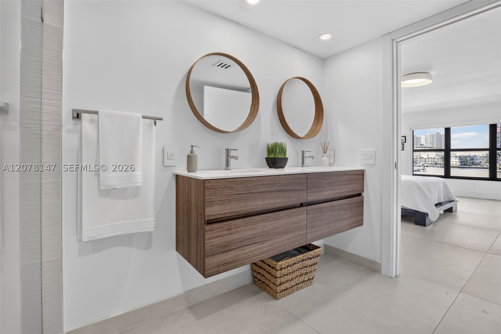 200 Golden Isles Dr #306, Hallandale Beach FL 33009