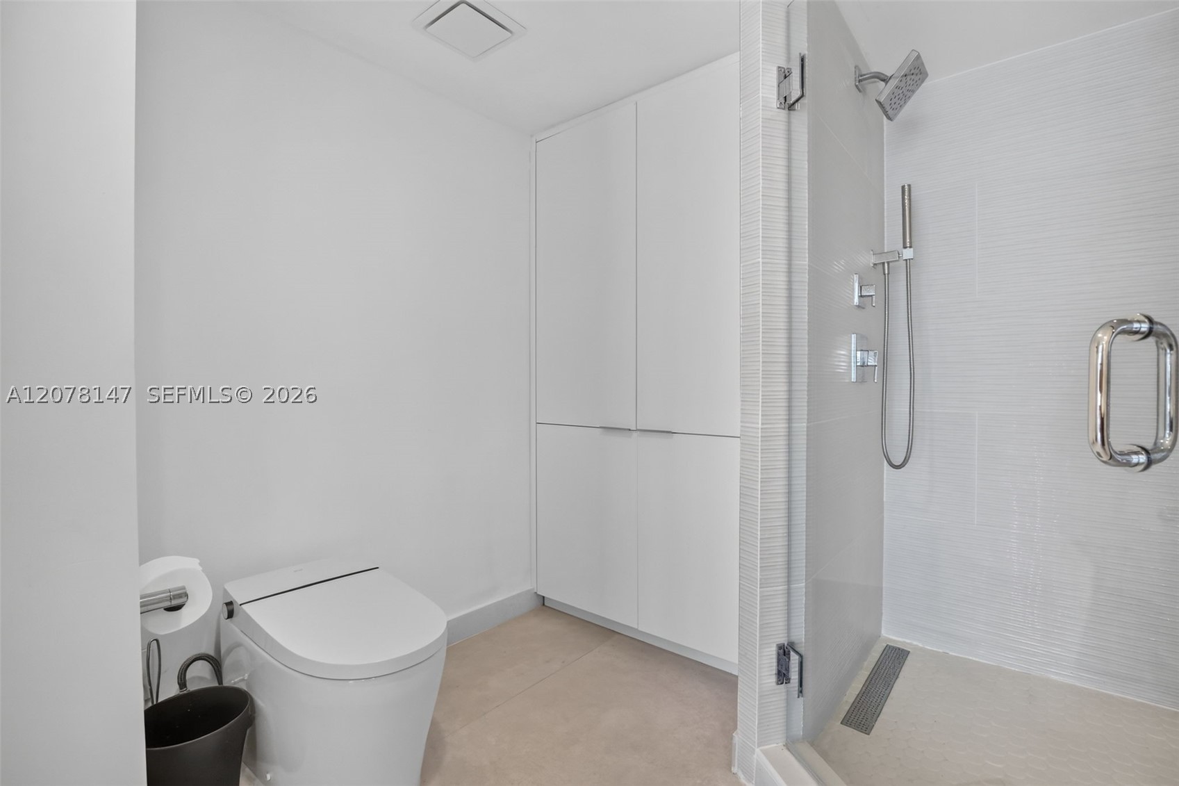 200 Golden Isles Dr #306, Hallandale Beach FL 33009