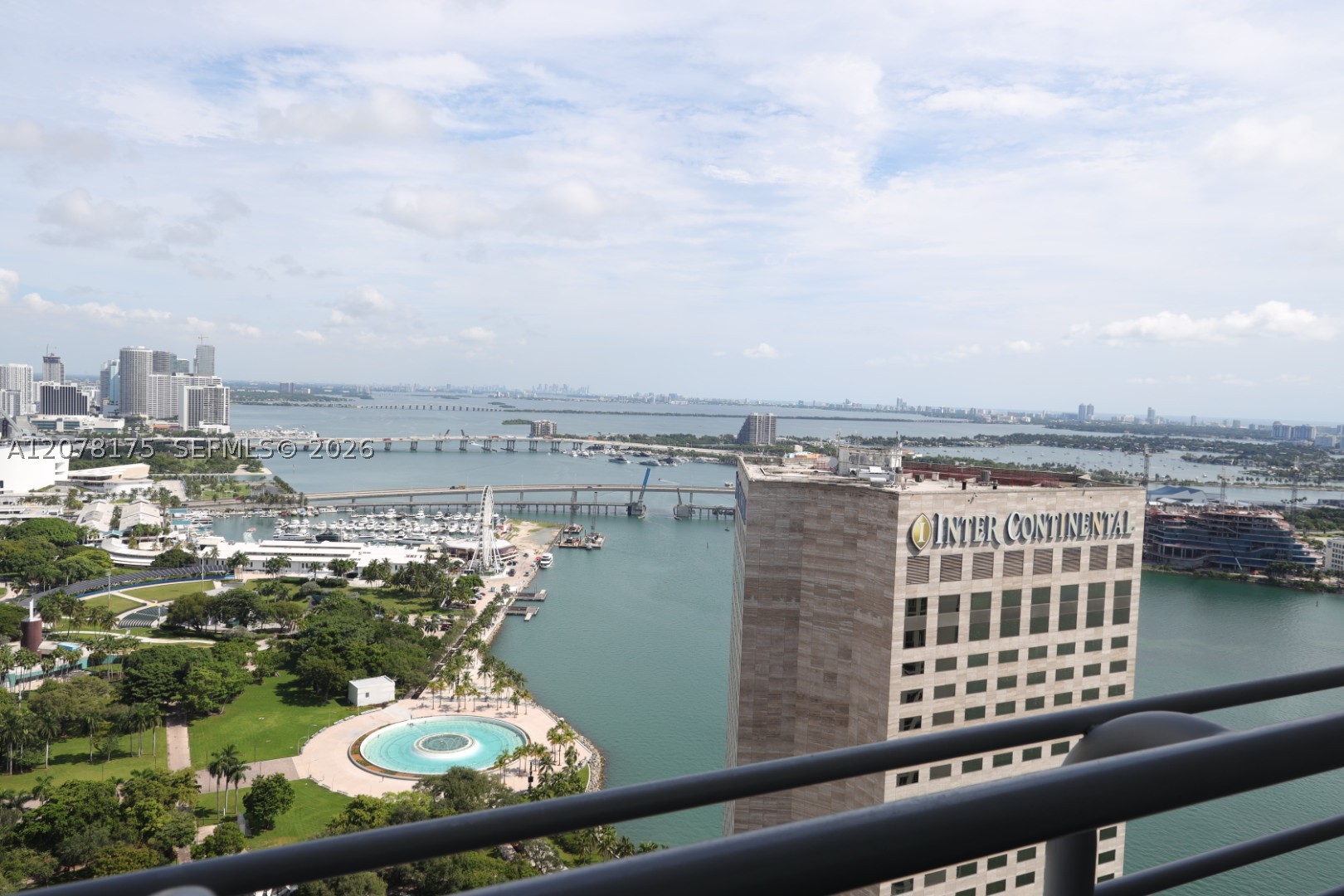 325 S Biscayne Blvd #4220, Miami FL 33131