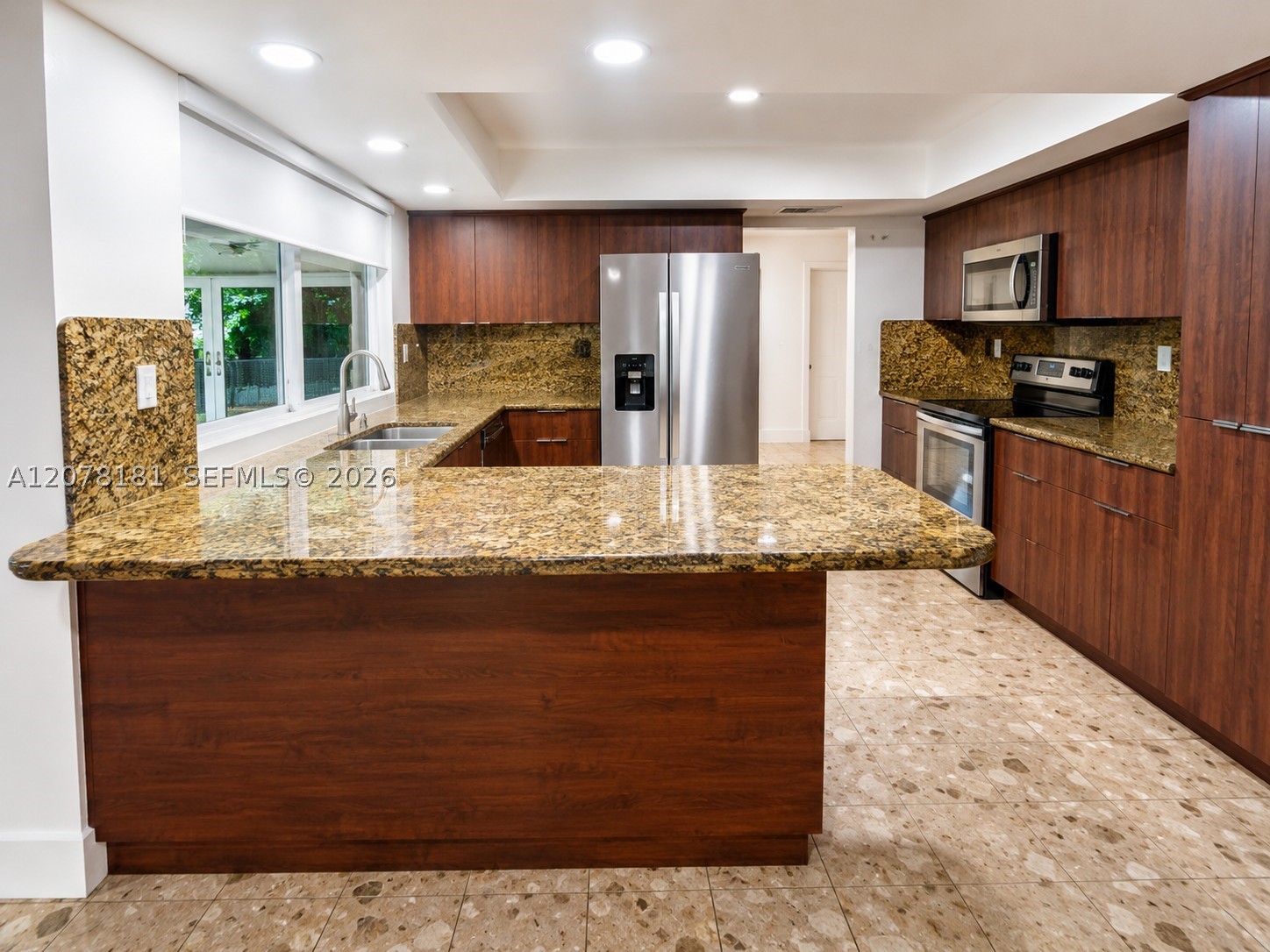 15330 Durnford Dr, Miami Lakes FL 33014
