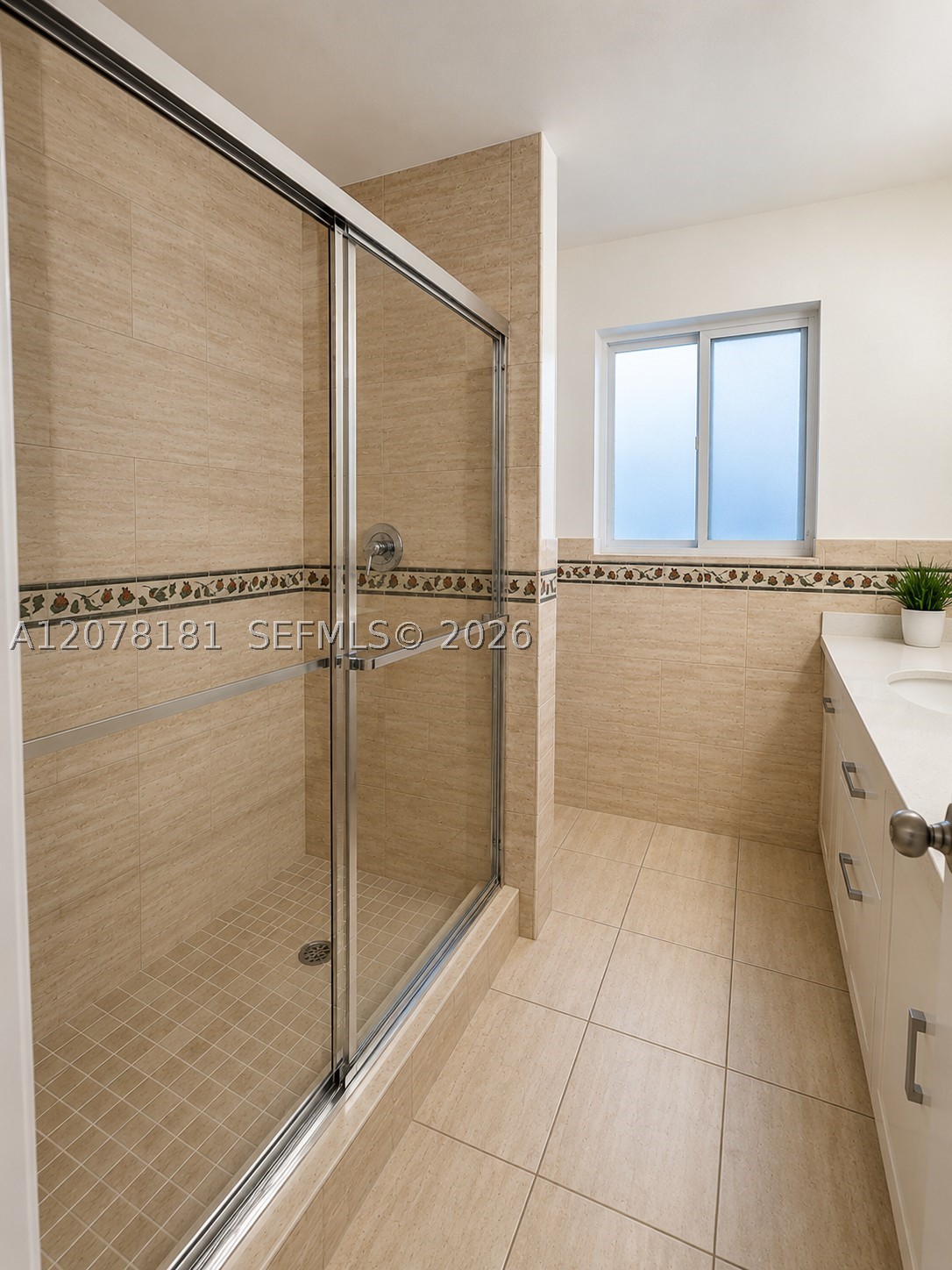 15330 Durnford Dr, Miami Lakes FL 33014