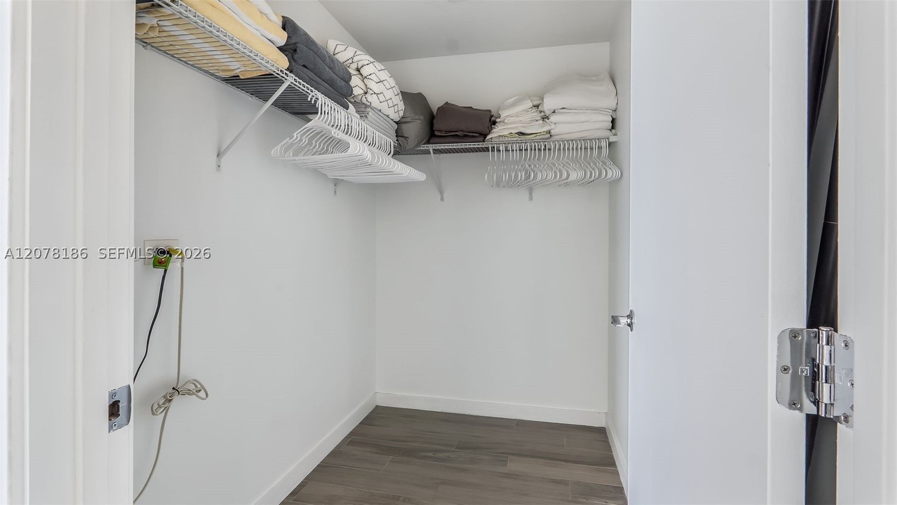 999 SW 1st Ave #2004, Miami FL 33130