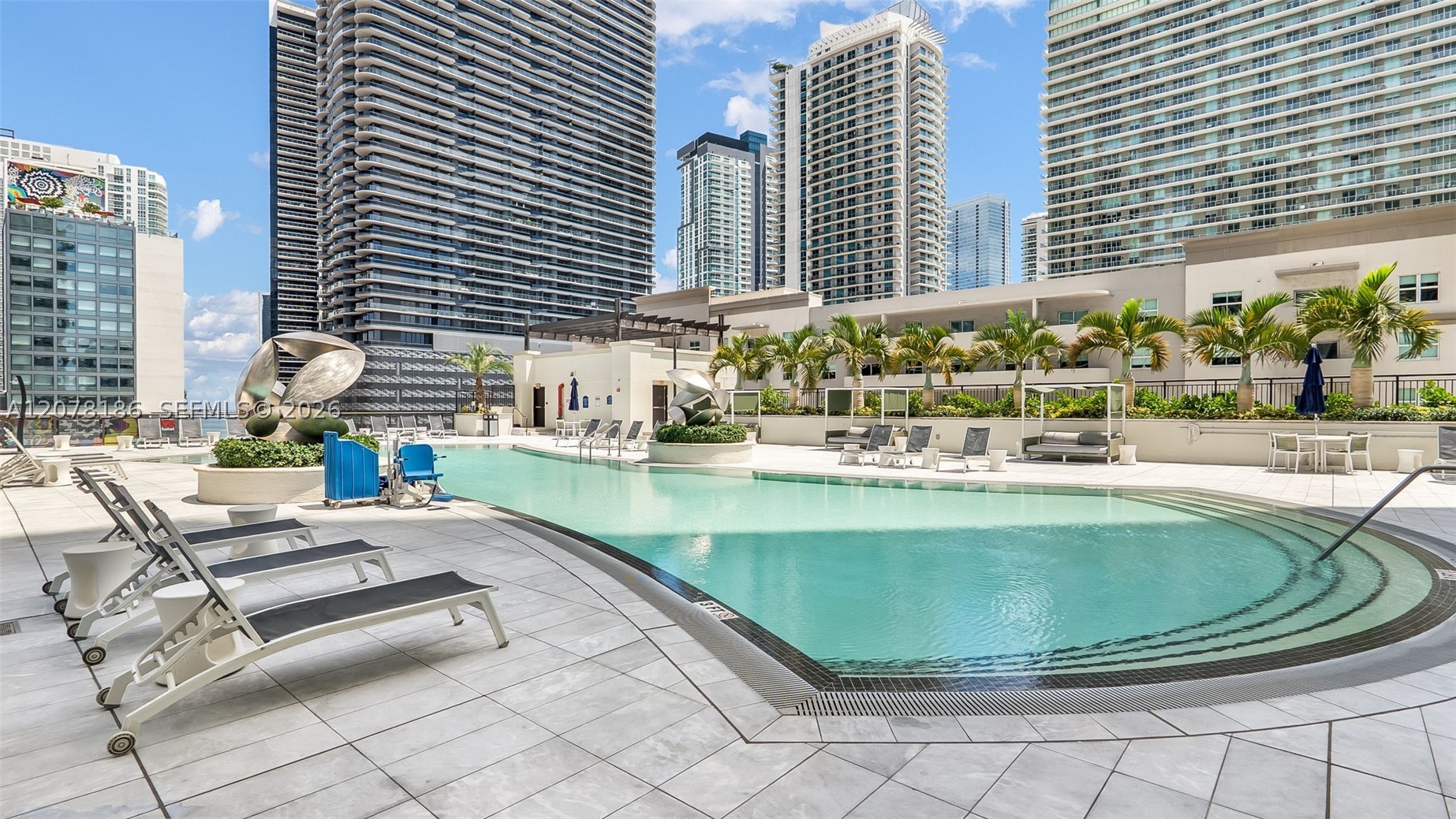 999 SW 1st Ave #2004, Miami FL 33130