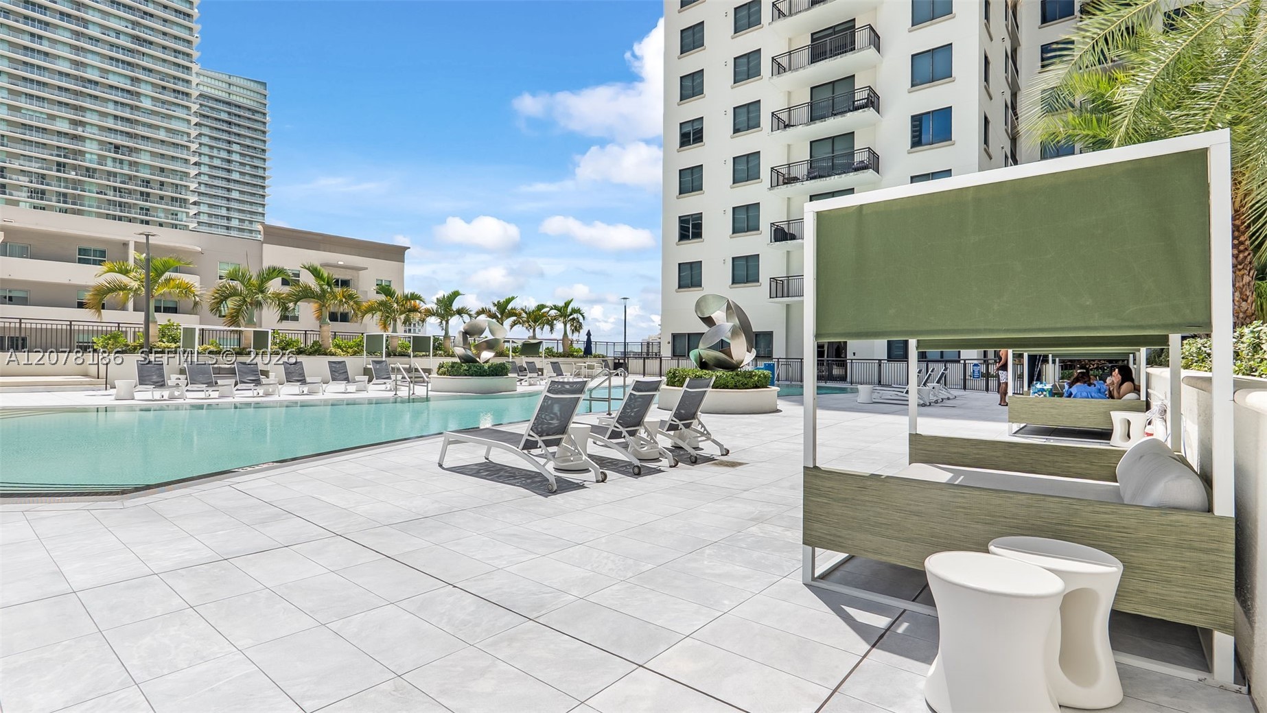 999 SW 1st Ave #2004, Miami FL 33130