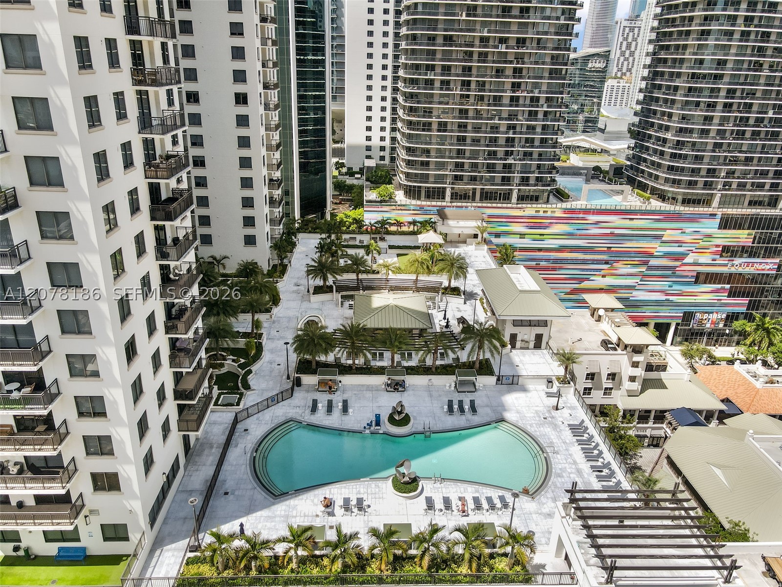 999 SW 1st Ave #2004, Miami FL 33130