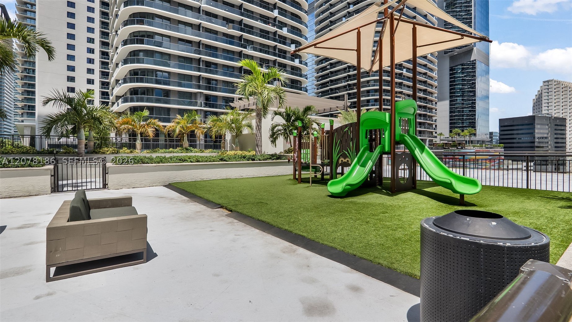 999 SW 1st Ave #2004, Miami FL 33130