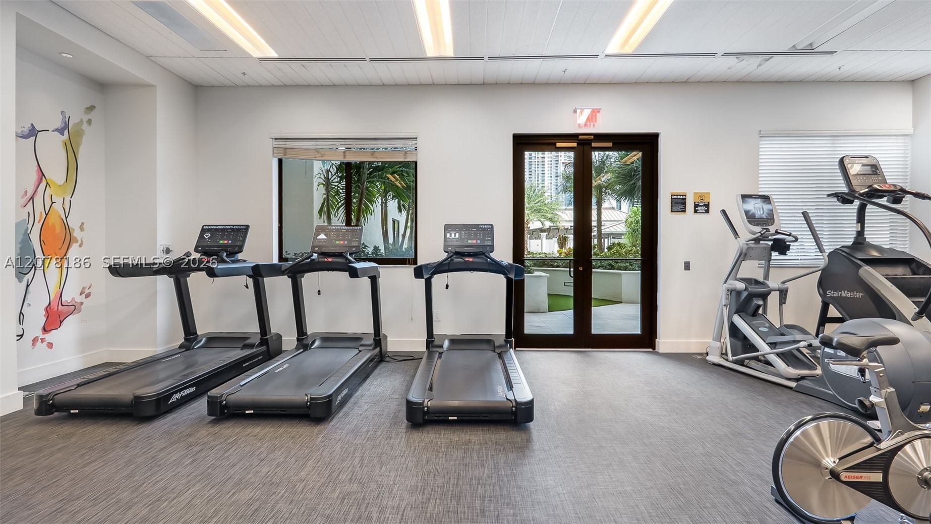999 SW 1st Ave #2004, Miami FL 33130