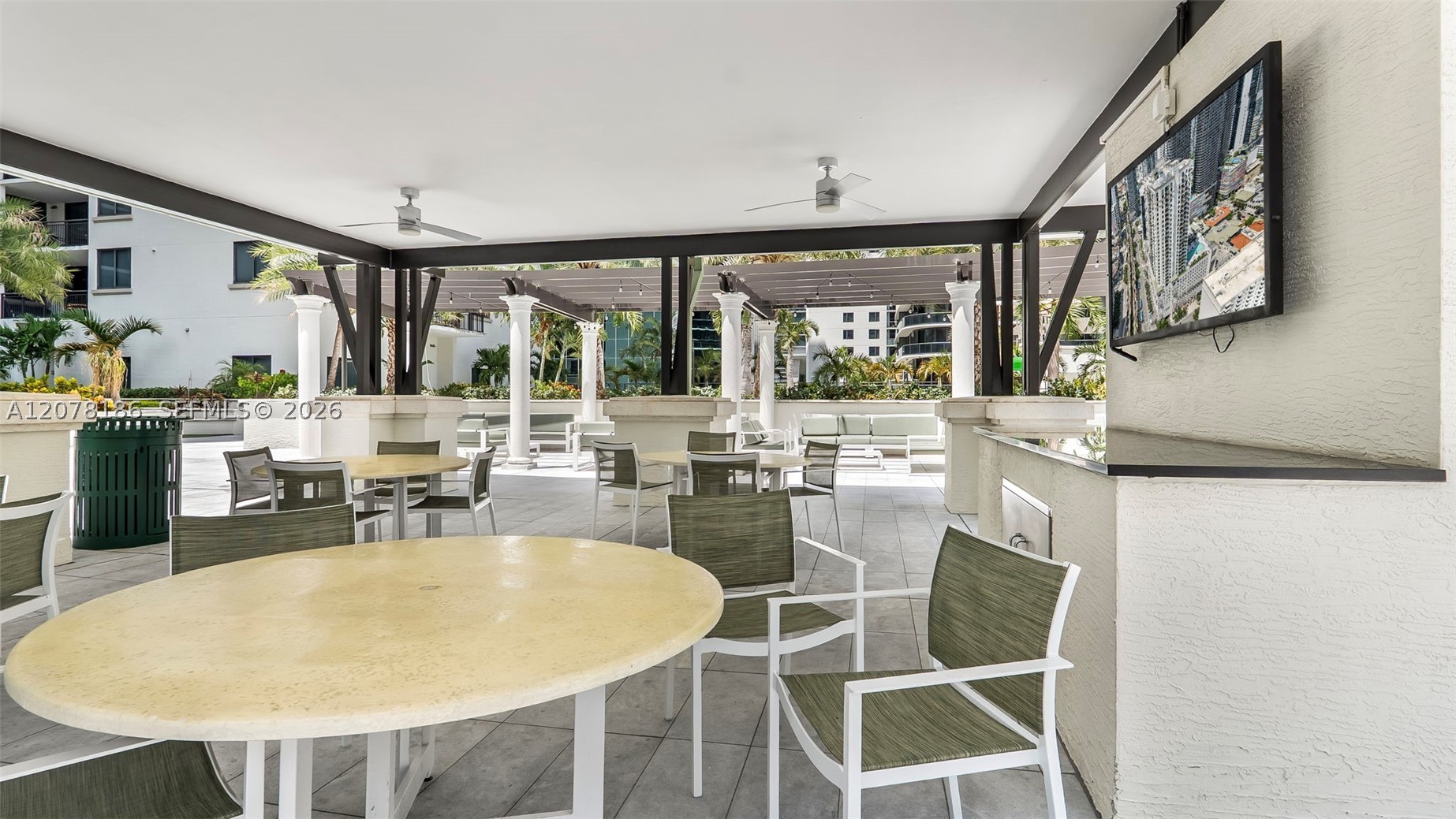 999 SW 1st Ave #2004, Miami FL 33130