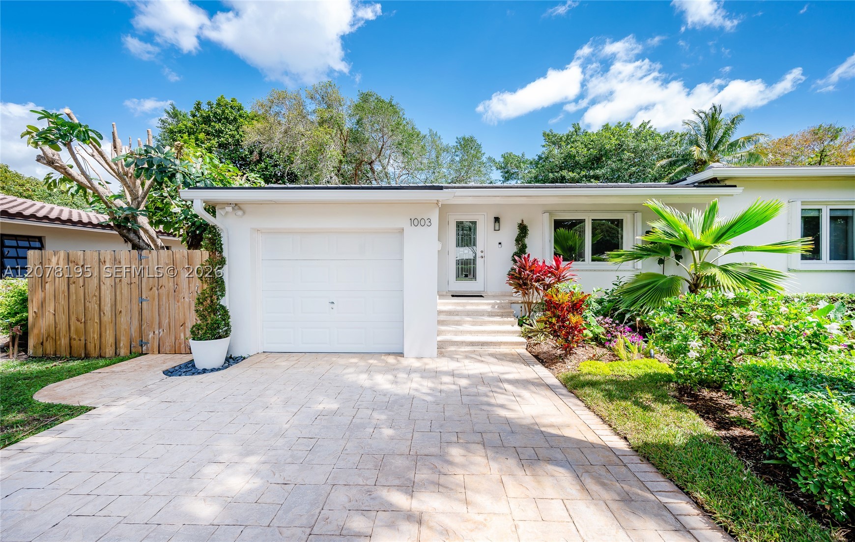 1003 NE 118th St, Biscayne Park FL 33161