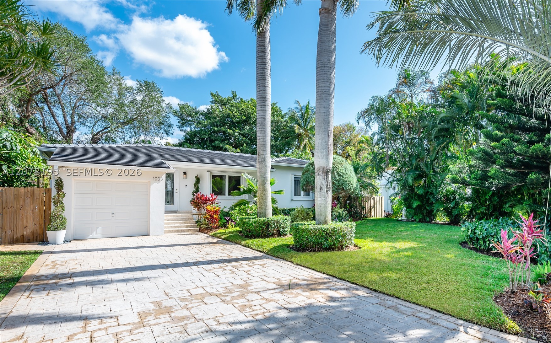 1003 NE 118th St, Biscayne Park FL 33161