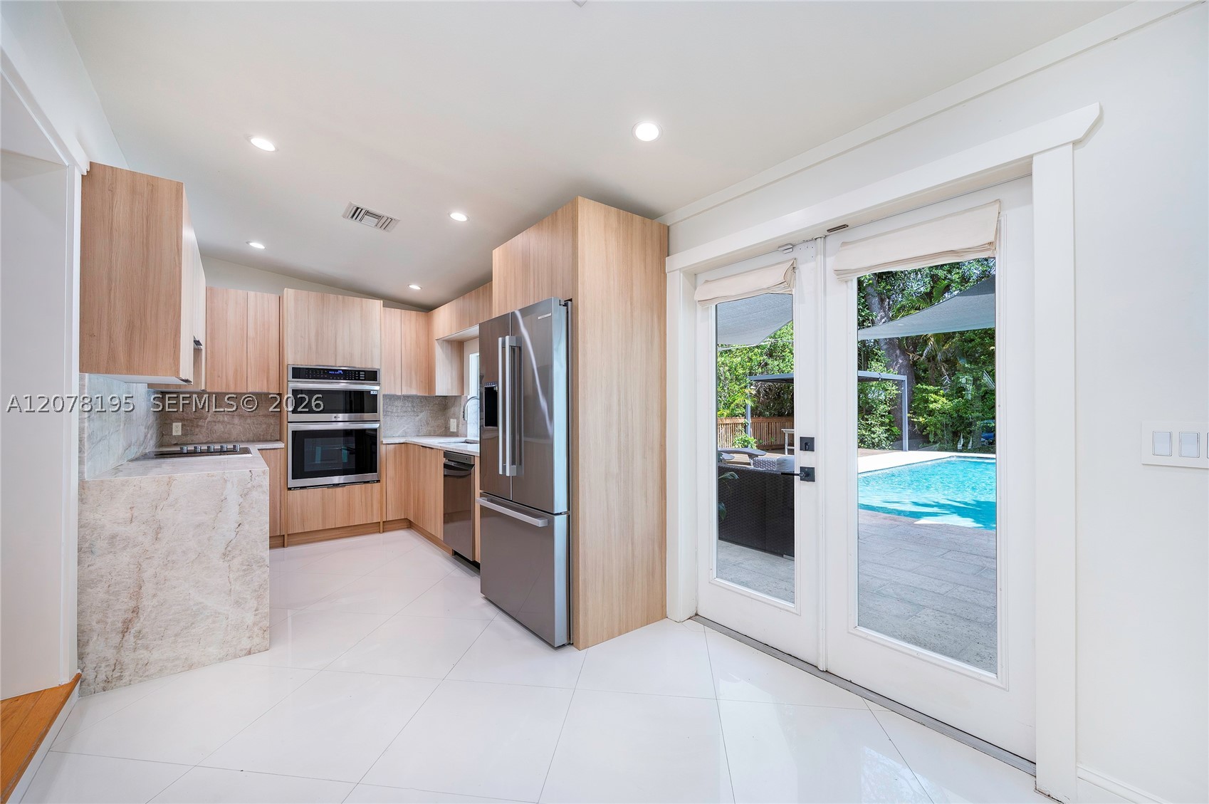 1003 NE 118th St, Biscayne Park FL 33161
