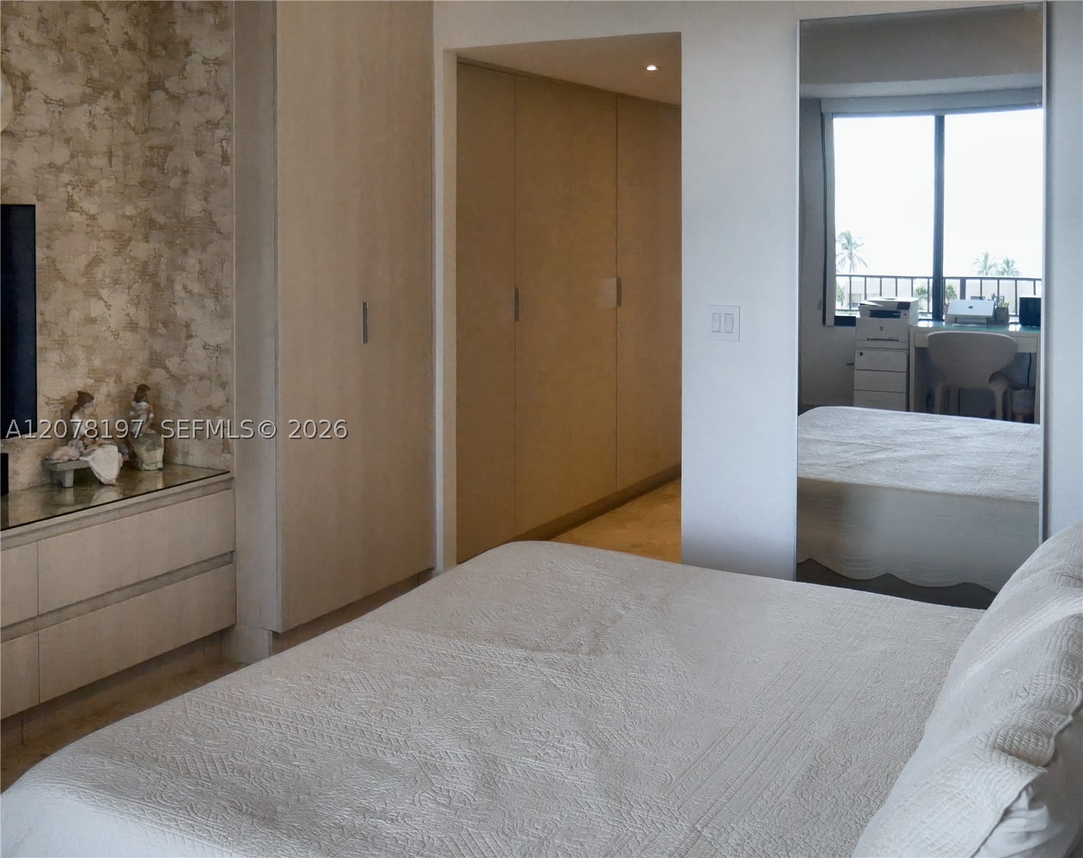 201 Crandon Blvd #605, Key Biscayne FL 33149