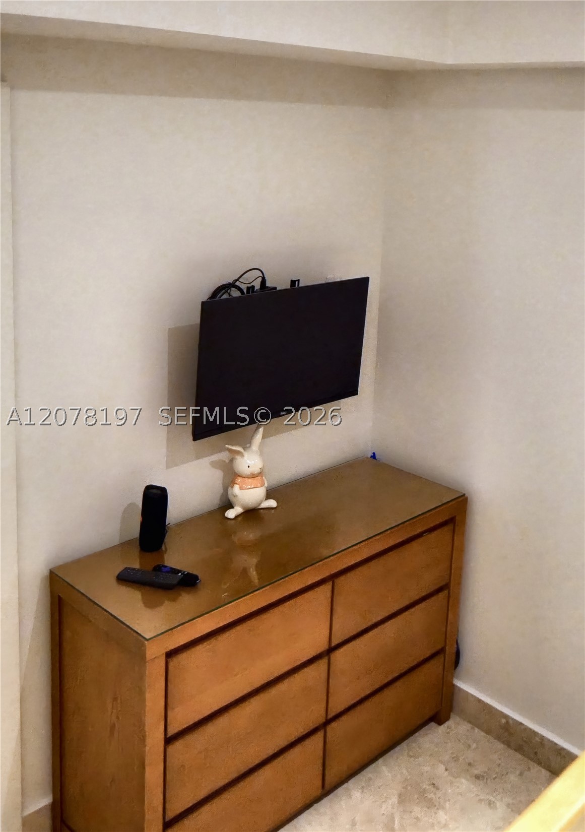 201 Crandon Blvd #605, Key Biscayne FL 33149