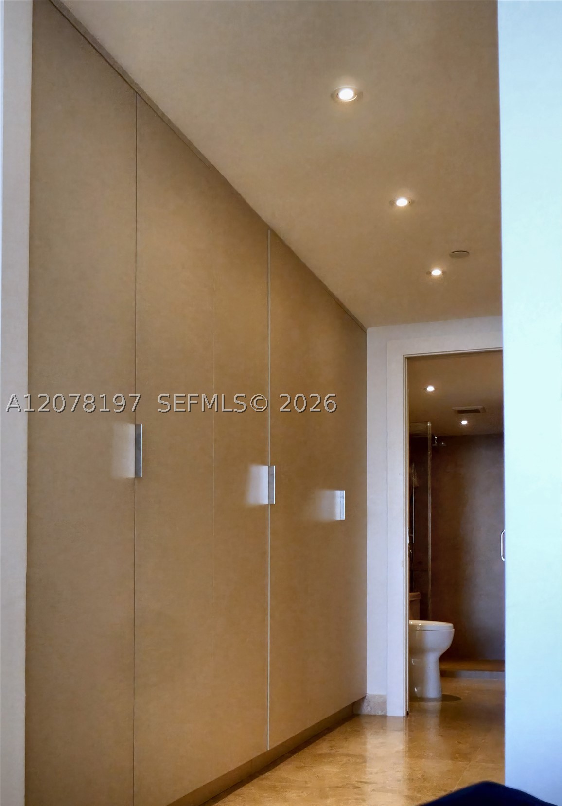 201 Crandon Blvd #605, Key Biscayne FL 33149