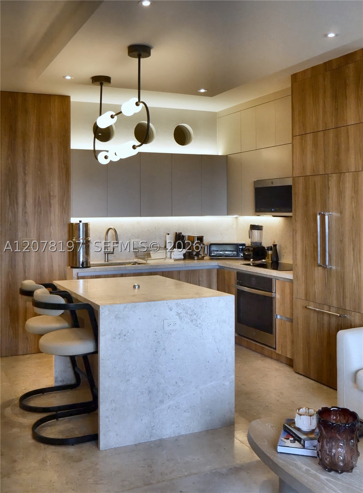 201 Crandon Blvd #605, Key Biscayne FL 33149