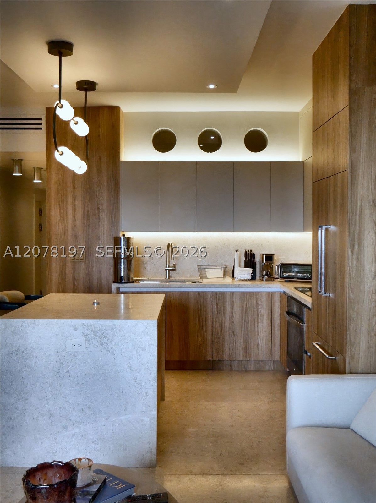 201 Crandon Blvd #605, Key Biscayne FL 33149