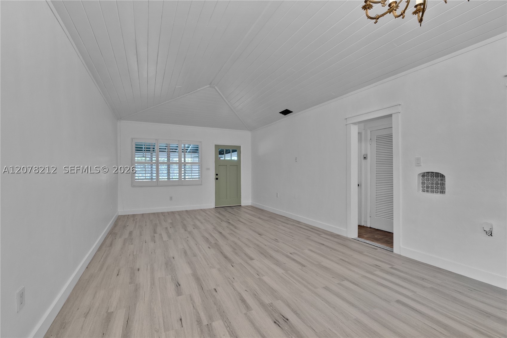 50 NW 26th Ave #2/1, Miami FL 33125