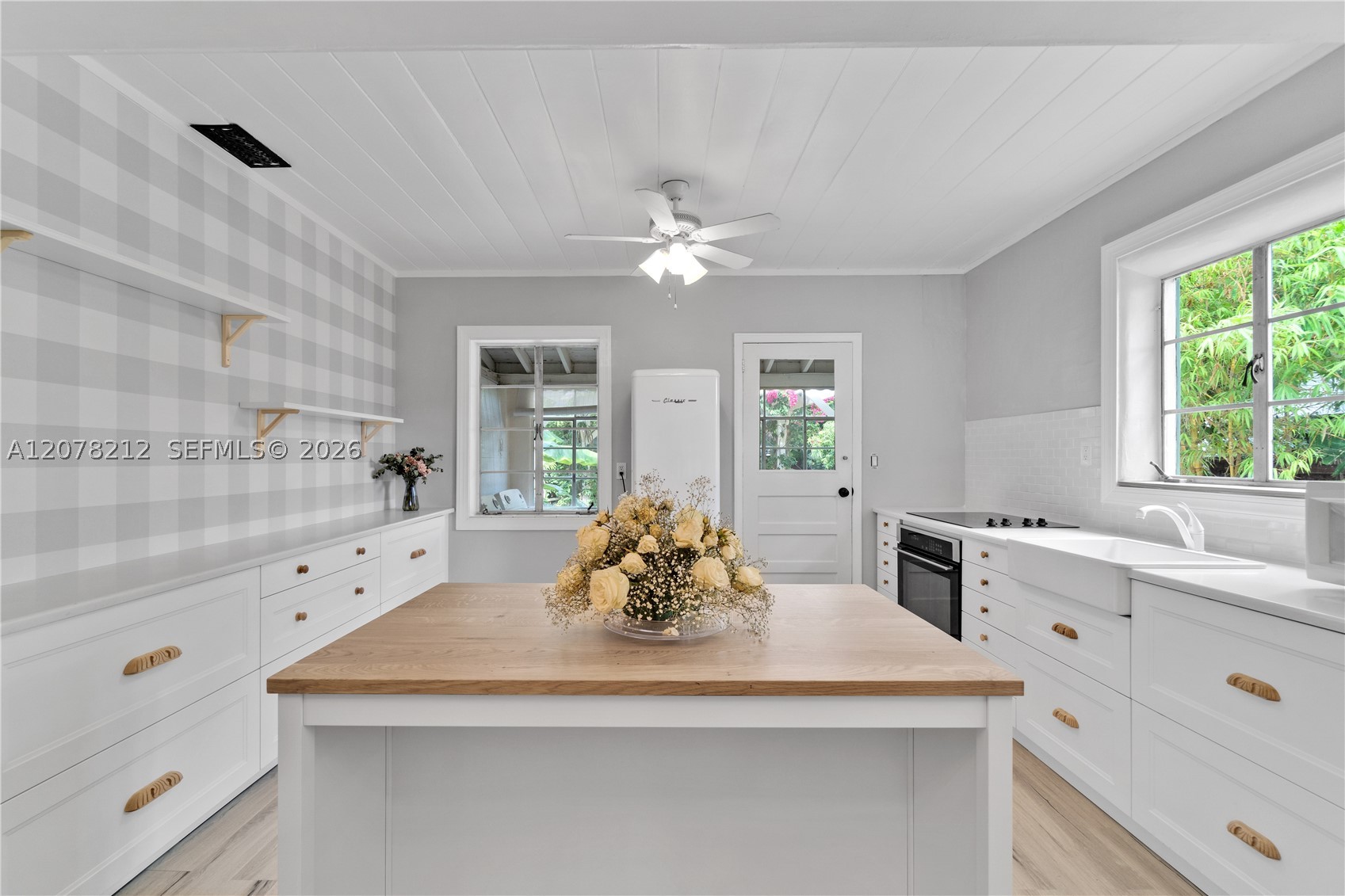 50 NW 26th Ave #2/1, Miami FL 33125