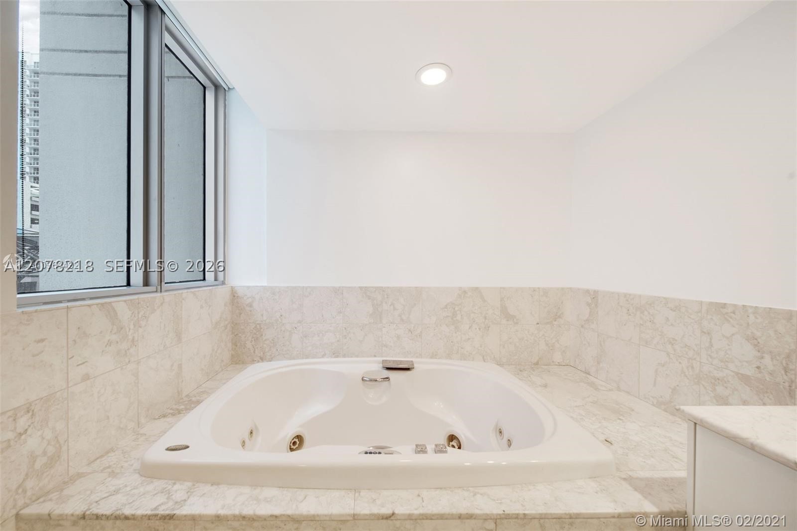 1331 Brickell Bay Dr #208, Miami FL 33131