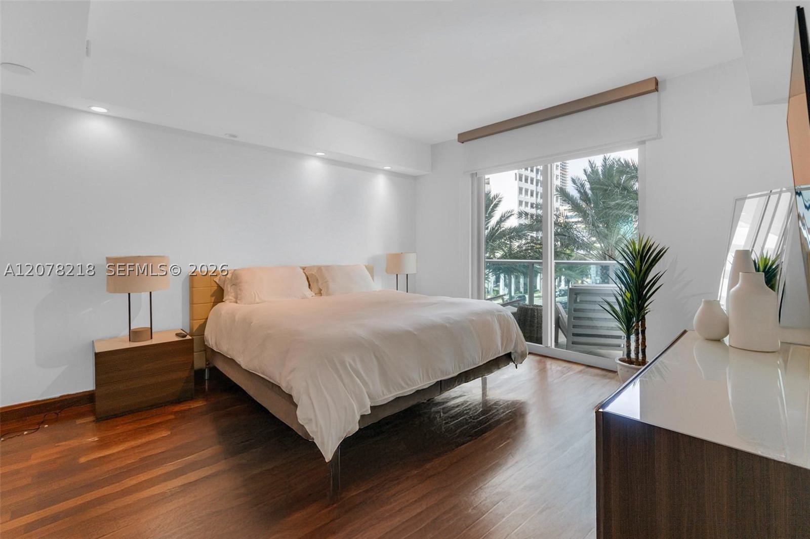 1331 Brickell Bay Dr #208, Miami FL 33131