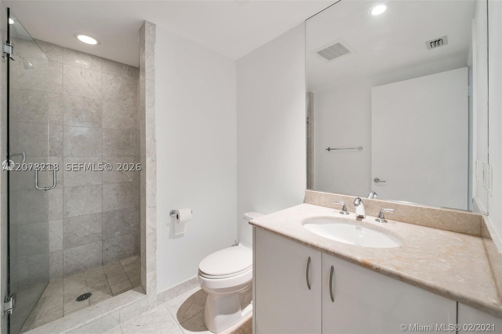 1331 Brickell Bay Dr #208, Miami FL 33131