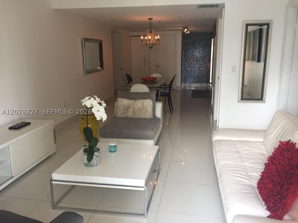 485 Brickell Ave #1811, Miami FL 33131